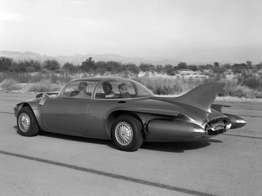  GM Firebird II Concept Car 1956 года  (фото 7 из 21)